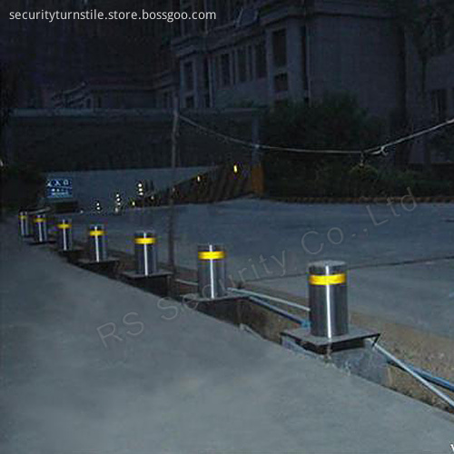 Strong and Durable Steel Pipe Traffic Bollards